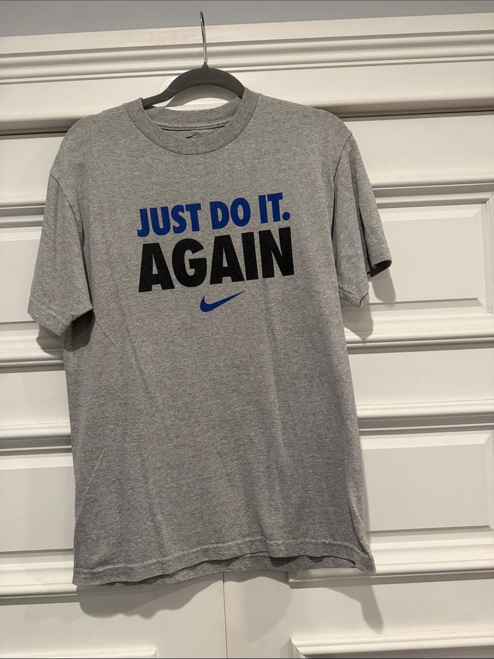 Nike Men’s Gray Short-Sleeve 'Just Do It. Again' Graphic Tee